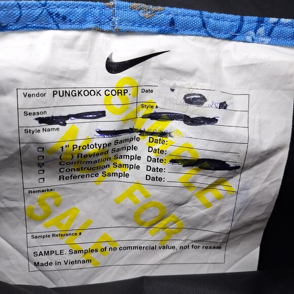 Nike Escape Sample Messenger Bag Blue Floral Embroidered Shoulder Laptop Book - Picture 10 of 11